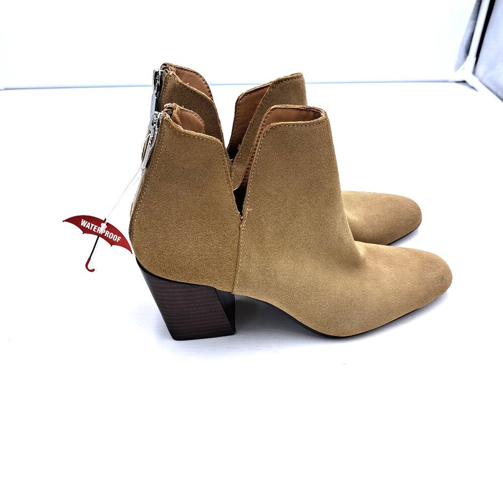 The Blondo Stasia Ankle B ooties - Size 9